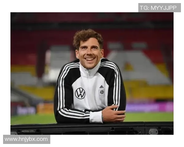 足球球星莱昂逆袭成长之路展现坚持梦想与不屈精神力量